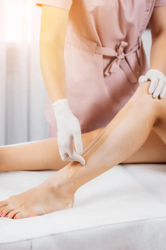 Waxing in Mannheim 4 Waxing Sugaring in Kosmetikstudio in Mannheim Kosmetiklounge - haarentfernung mit Wachs