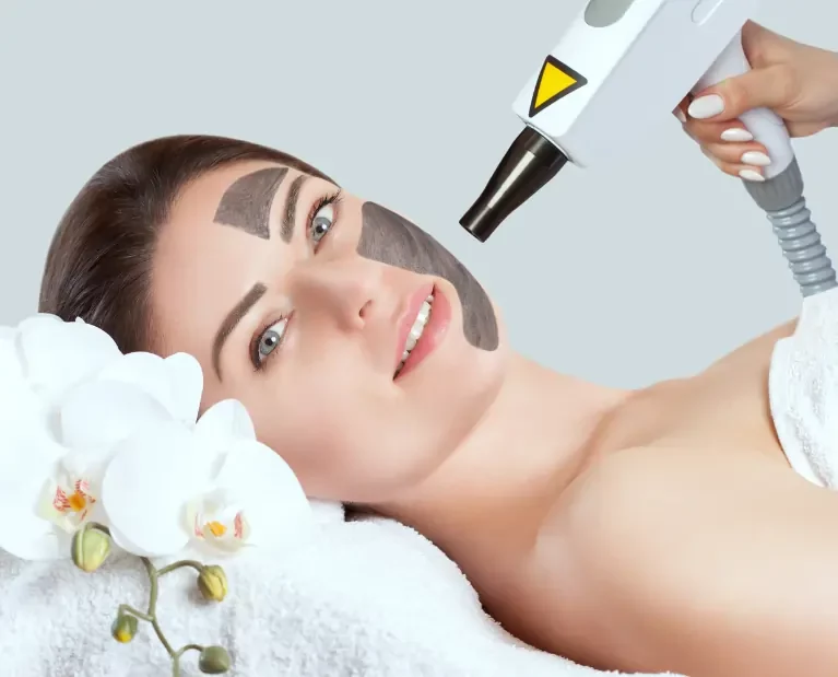 Carbon Hollywood Peeling - Kosmetikstudio in Mannheim - Gtastyy